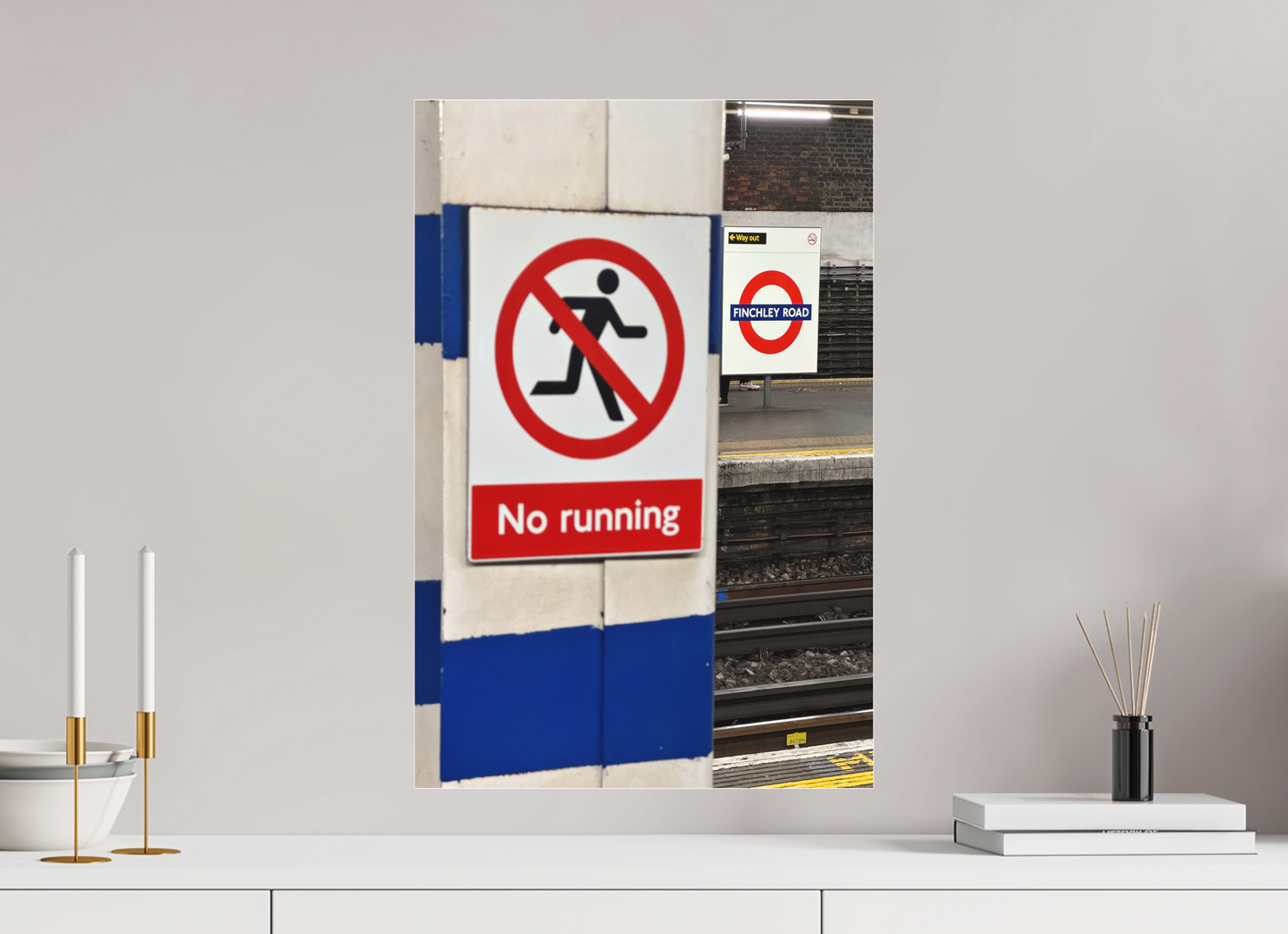 40 x 60 cm, Fine Art Acrylglas Matt Finchley-Road #1 London